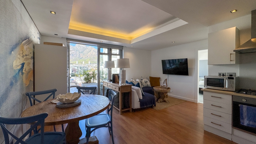 2 Bedroom Property for Sale in Gardens Western Cape